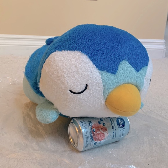 POKEMON PIPLUP FUZZY PLUSHIE [NWT - From Japan] - Picture 2 of 9